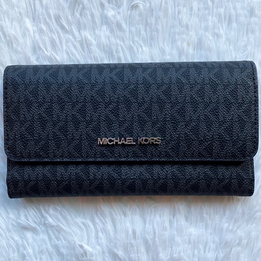 NWT Michael Kors Jet Set Travel Lg Trifold Wallet